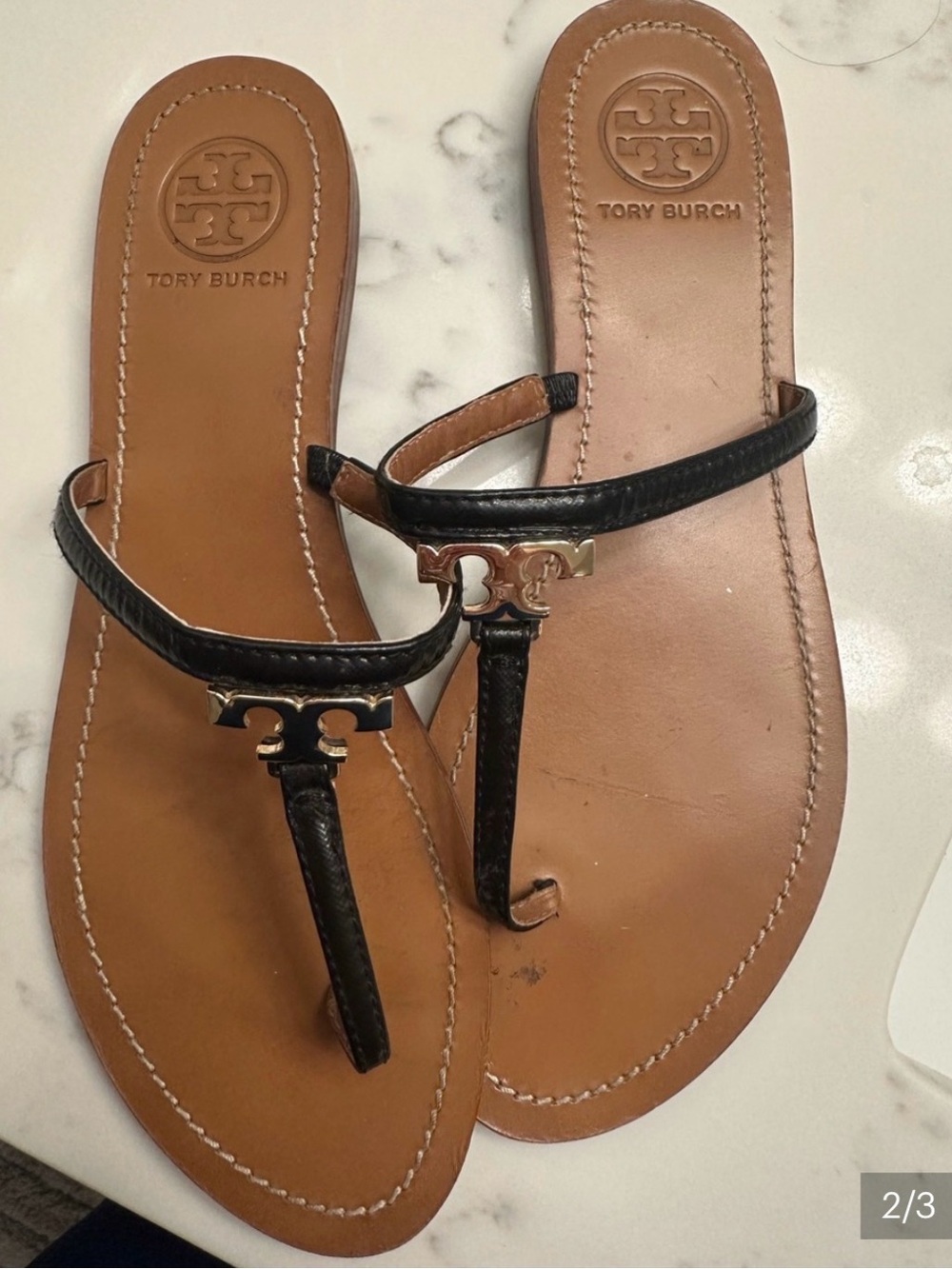 Tory Burch Sandals Black l
Leather and Gold “T” Logo. Size 9